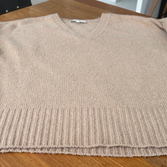 Favorite Daughter The William  Merino Wool/Cashmere Blend V-Neck Sweater - Picture 5 of 9